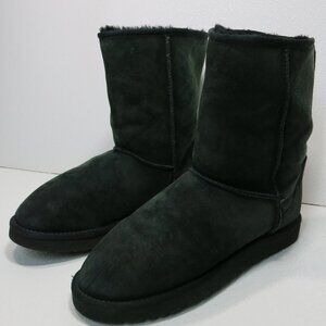 UGG Australia 5825 Classic Short Warm Insulated Winter Boot Women's Footwear 10